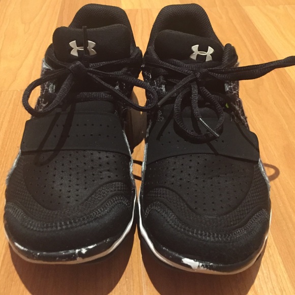 Under Armour Renegades - Picture 2 of 4